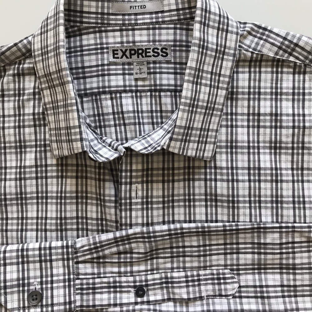 Express | Fitted Long Sleeve | L 16-16.5